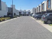 Casa en Venta en Los Sauces Toluca ZG 25 3212