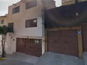 Casa en venta en Los Tulipanes, Cuernavaca, Morelos