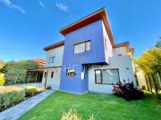 Casa en Venta en Loteo Centenario