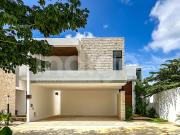 Casa en Venta en M?rida en Privada Lenora en Temoz?n Norte