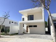 Casa en Venta en M?rida Norte, Cerca de Carretera a Progreso