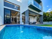Casa en Venta en M?rida, Yucat?n Country Club, Privada Oasis