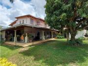 Casa en Venta en Macaracuay 4H+S/ 5B/ 6P Casa en Venta en Macaracuay 4H+S/ 5B/ 6P