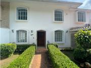 Casa en Venta en Macaracuay 530mts/5H+S/4B+S/2P Casa en Venta en Macaracuay 530mts/5H+S/4B+S/2P