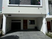 CASA EN VENTA EN MADEIRAS I