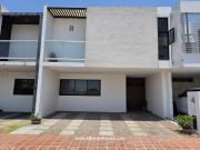 Casa en Venta en Maderas Residencial en Celaya Gto