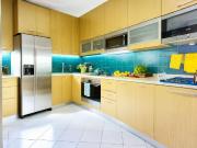 Casa en venta en Madrid, Canillejas. Chalet adosado en...