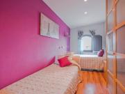 Casa en venta en Madrid, Cortes Huertas. Casa rural La...