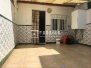 Casa en venta en Madrid, Entrevías. Casas.