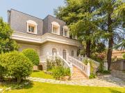 Casa en venta en Madrid, La Florida El Plantío. Chalet...