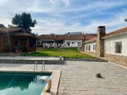 Casa en venta en Madrid, Valdemarín. Chalet...