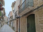 Casa en venta en Maella. Casa de piedra de 163m2....