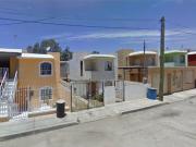 Casa en venta en Magisterial La Presa, Ensenada, Baja...
