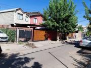 Casa en Venta en Mall Tobalaba con Calle Los Toros