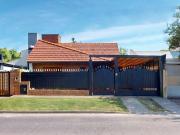 Casa en venta en Manuel B. Gonnet