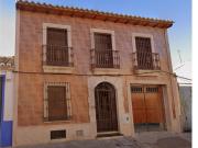 Casa en venta en Manzanares. Bonita casa en dos plantas...