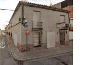 Casa en venta en Manzanares. Casa con fachada a dos...