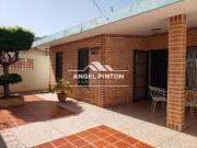 Casa en Venta en Maracaibo 18 de Octubre Zulia 400 m2. 5 hab