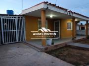 Casa en Venta en Maracaibo La victoria Zulia 300 m2. 3 hab