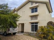 Casa en Venta en Maracaibo Zulia 260 m2. 3 hab