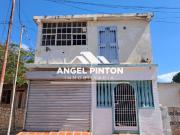 Casa en Venta en Maracaibo Zulia 350 m2. 5 hab