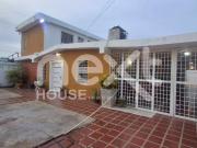 Casa en Venta en Maracaibo Zulia 384 m2. 5 hab