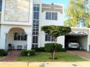Casa en Venta en Maracaibo Zulia 450 m2. 5 hab