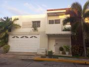 Casa en Venta en Maracaibo Zulia 540 m2. 5 hab