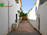 Casa en venta en Maracena. Casa adosada cerca del centro...