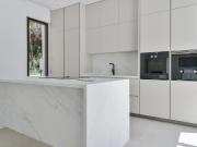 Casa en venta en Marbella, Casco Antiguo. Moderna villa...