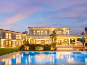 Casa en venta en Marbella, Casco Antiguo. Mansión de...