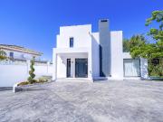 Casa en venta en Marbella, Casco Antiguo. VILLA EN NUEVA...
