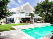 Casa en venta en Marbella, Casco Antiguo. Villa en venta...