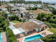 Casa en venta en Marbella, Guadalmina Alta. Casas.