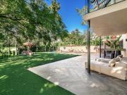 Casa en venta en Marbella, Guadalmina Alta. Villa en...