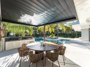 Casa en venta en Marbella, Hacienda Las Chapas. Villa de...