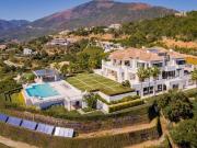 Casa en venta en Marbella, Huerta Belón Calvario. Villa...
