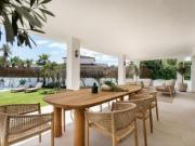 Casa en venta en Marbella, La Dama de Noche La Alzambra....