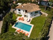 Casa en venta en Marbella, Las Brisas. Casas.
