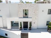 Casa en venta en Marbella, Los Monteros. Espectacular...