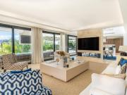 Casa en venta en Marbella, Los Naranjos. Villa...
