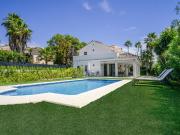 Casa en venta en Marbella, Los Naranjos. Villa Reformada...