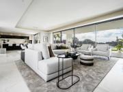Casa en venta en Marbella, Nagüeles Alto. Nueva Villa en...