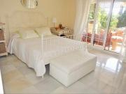 Casa en venta en Marbella, Nueva Andalucía centro. Casas.