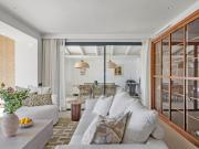 Casa en venta en Marbella, Nueva Andalucía centro. Villa...