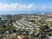 Casa en venta en Marbella, Nueva Andalucía centro. Villa...