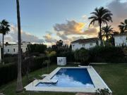 Casa en venta en Marbella, Puente Romano. Chalet...