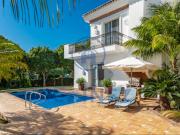 Casa en venta en Marbella, Puerto Banús. Esta...