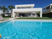 Casa en venta en Marbella, Río Real. Casas.