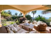 Casa en venta en Marbella, Río Real. Villa 6...